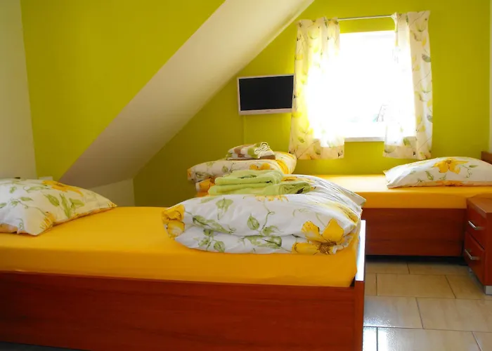 Froschprinz Πανσιόν 3*